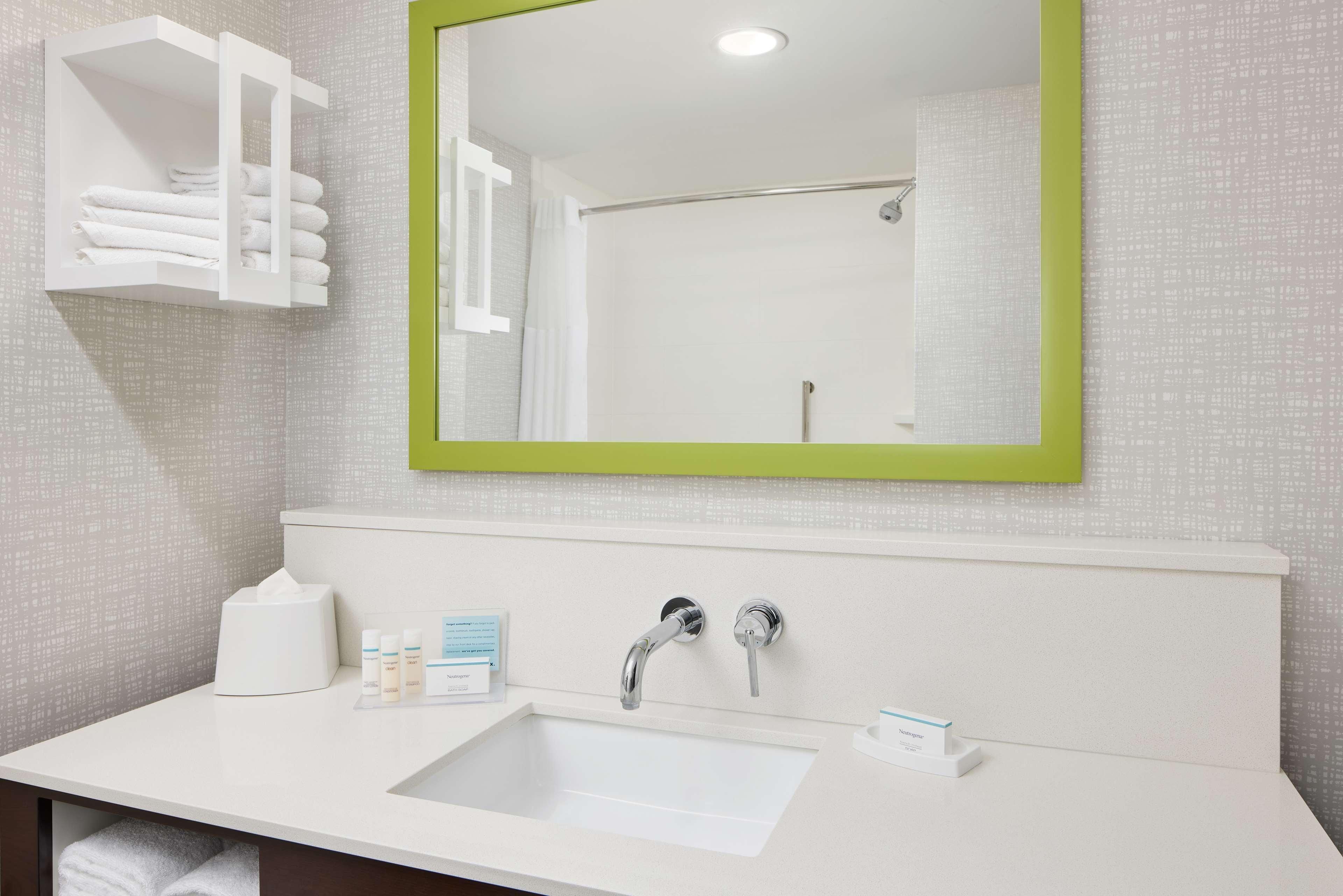 Hampton Inn Franklin, In Екстериор снимка